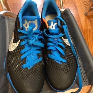 Men’s Nike KD Trey 5 II Size 8.5 Zoom Flywire